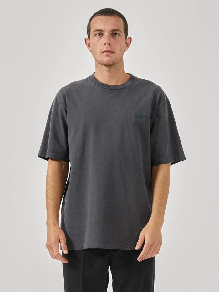 TWO MINDS OVERSIZE FIT TEE