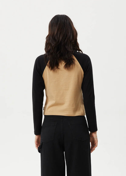 Aster Raglan - Long Sleeve Tee - Tan